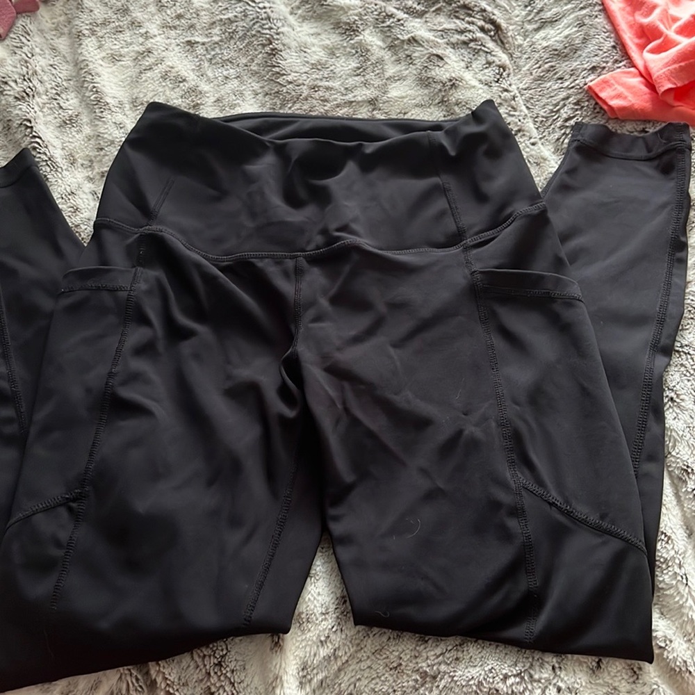 Victoria Sports yoga pants